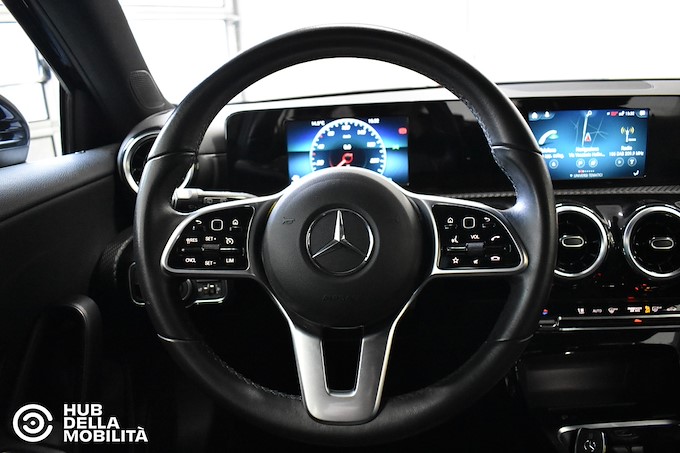 MERCEDES-BENZ A 180 d Executive